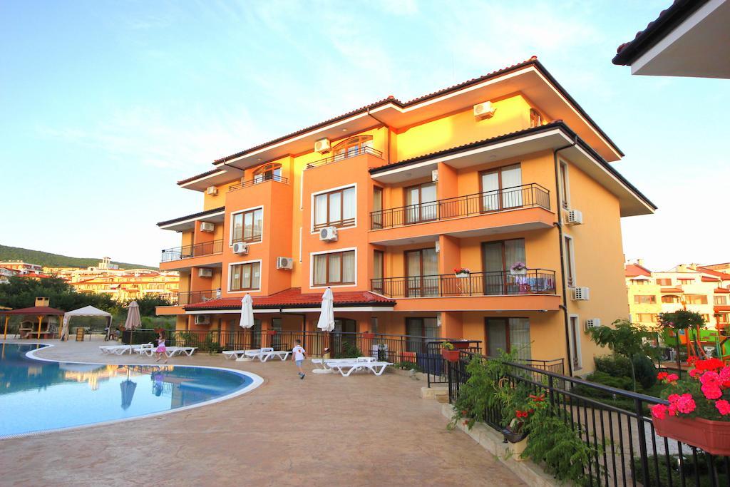 Menada Sky Dreams Apartments Sveti Vlas Ngoại thất bức ảnh