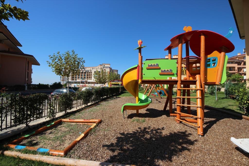 Menada Sky Dreams Apartments Sveti Vlas Ngoại thất bức ảnh