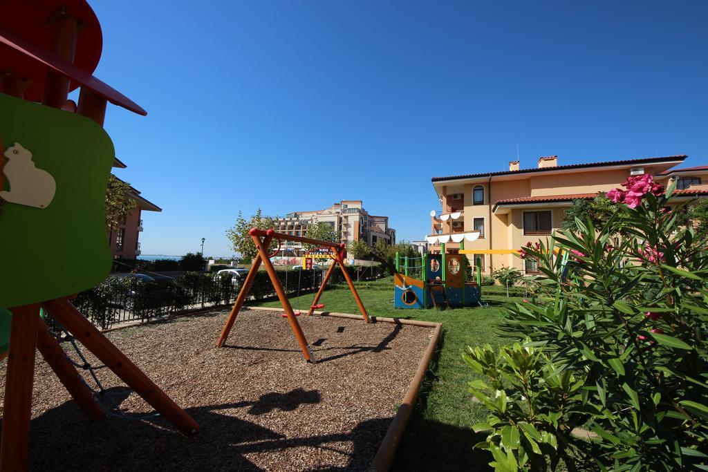 Menada Sky Dreams Apartments Sveti Vlas Ngoại thất bức ảnh