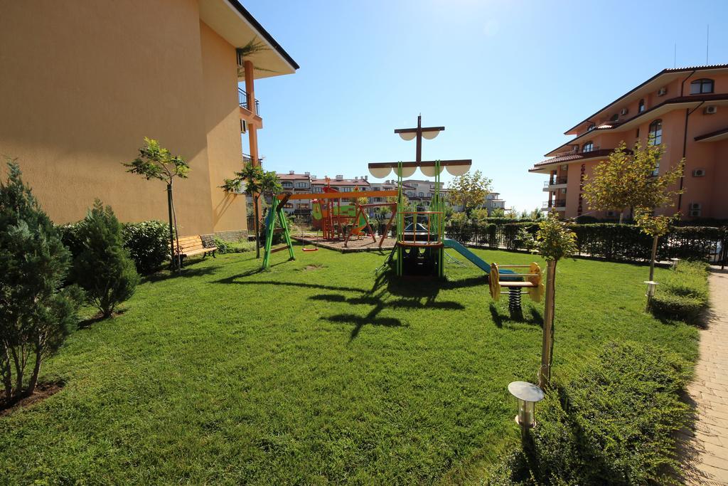Menada Sky Dreams Apartments Sveti Vlas Ngoại thất bức ảnh