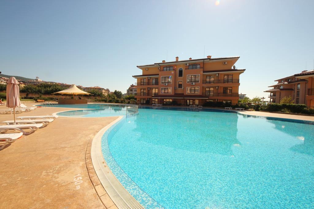 Menada Sky Dreams Apartments Sveti Vlas Ngoại thất bức ảnh