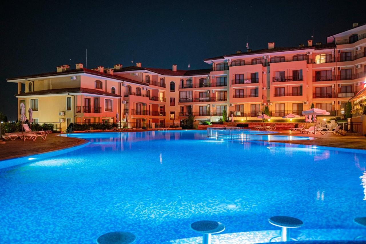 Menada Sky Dreams Apartments Sveti Vlas Ngoại thất bức ảnh