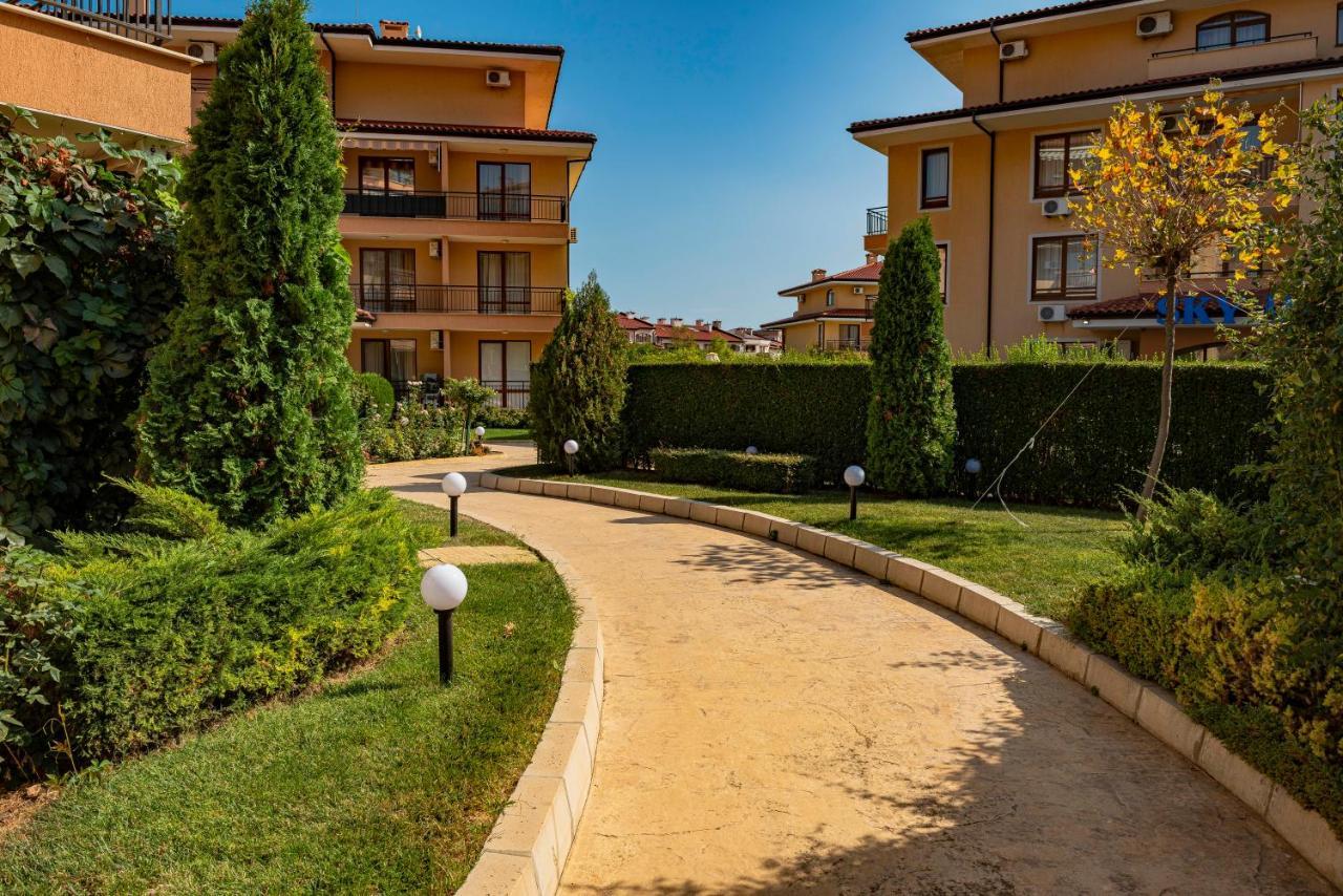 Menada Sky Dreams Apartments Sveti Vlas Ngoại thất bức ảnh
