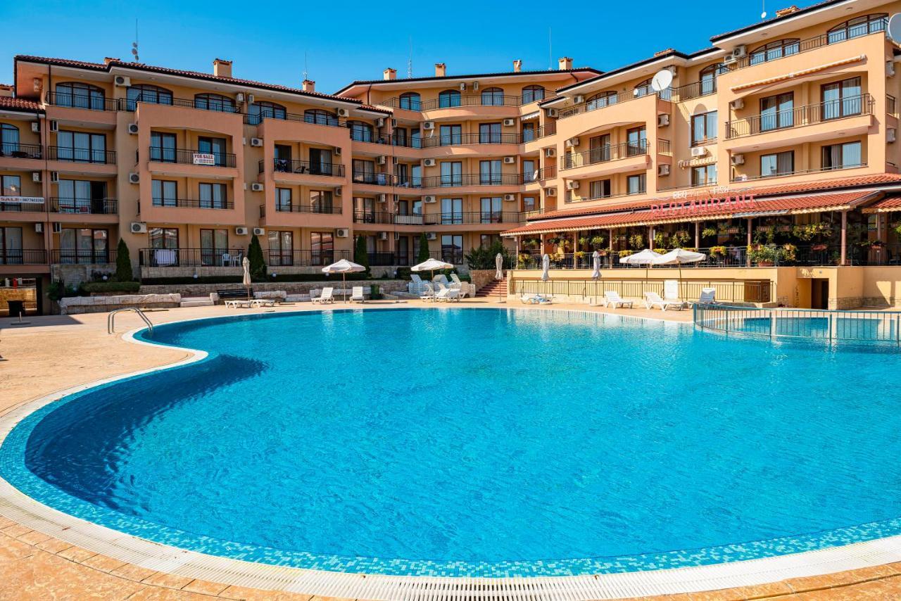 Menada Sky Dreams Apartments Sveti Vlas Ngoại thất bức ảnh