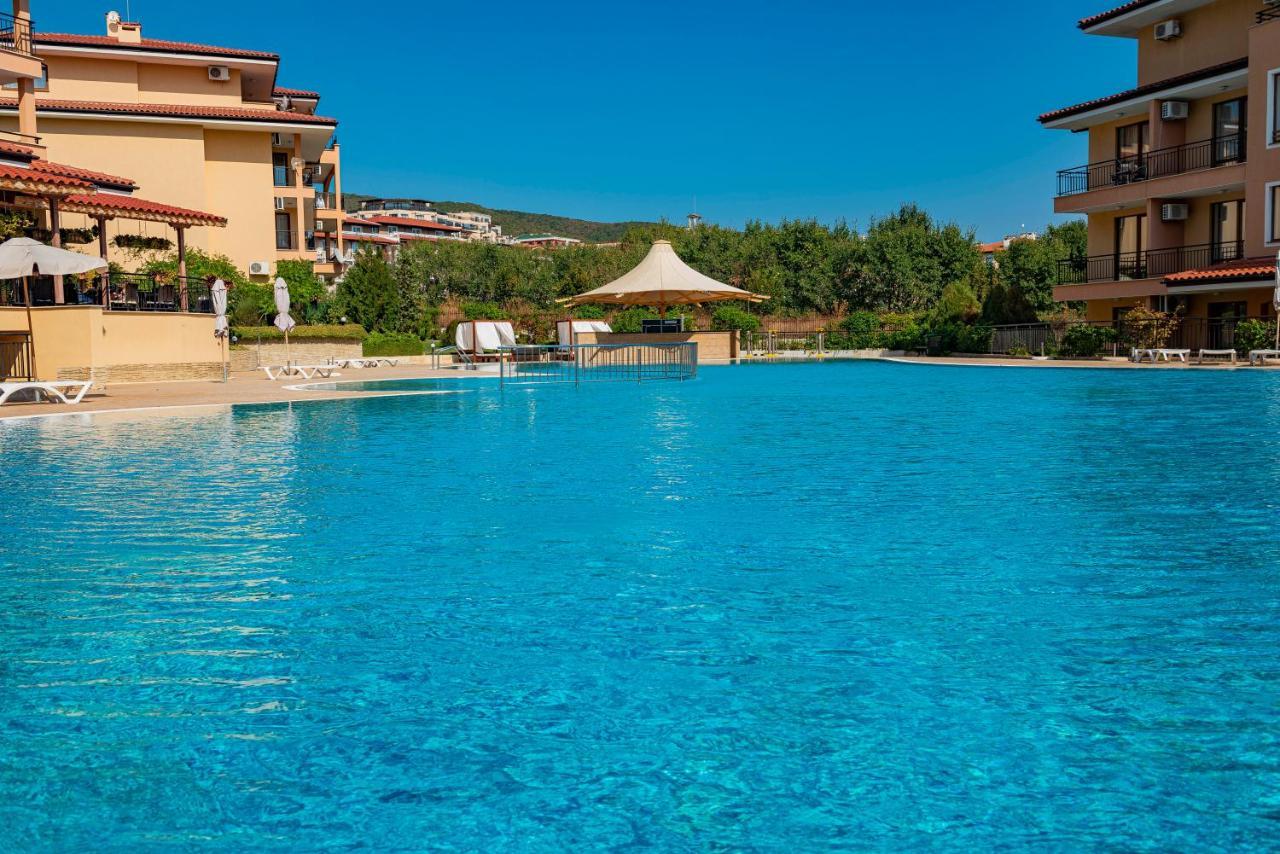 Menada Sky Dreams Apartments Sveti Vlas Ngoại thất bức ảnh