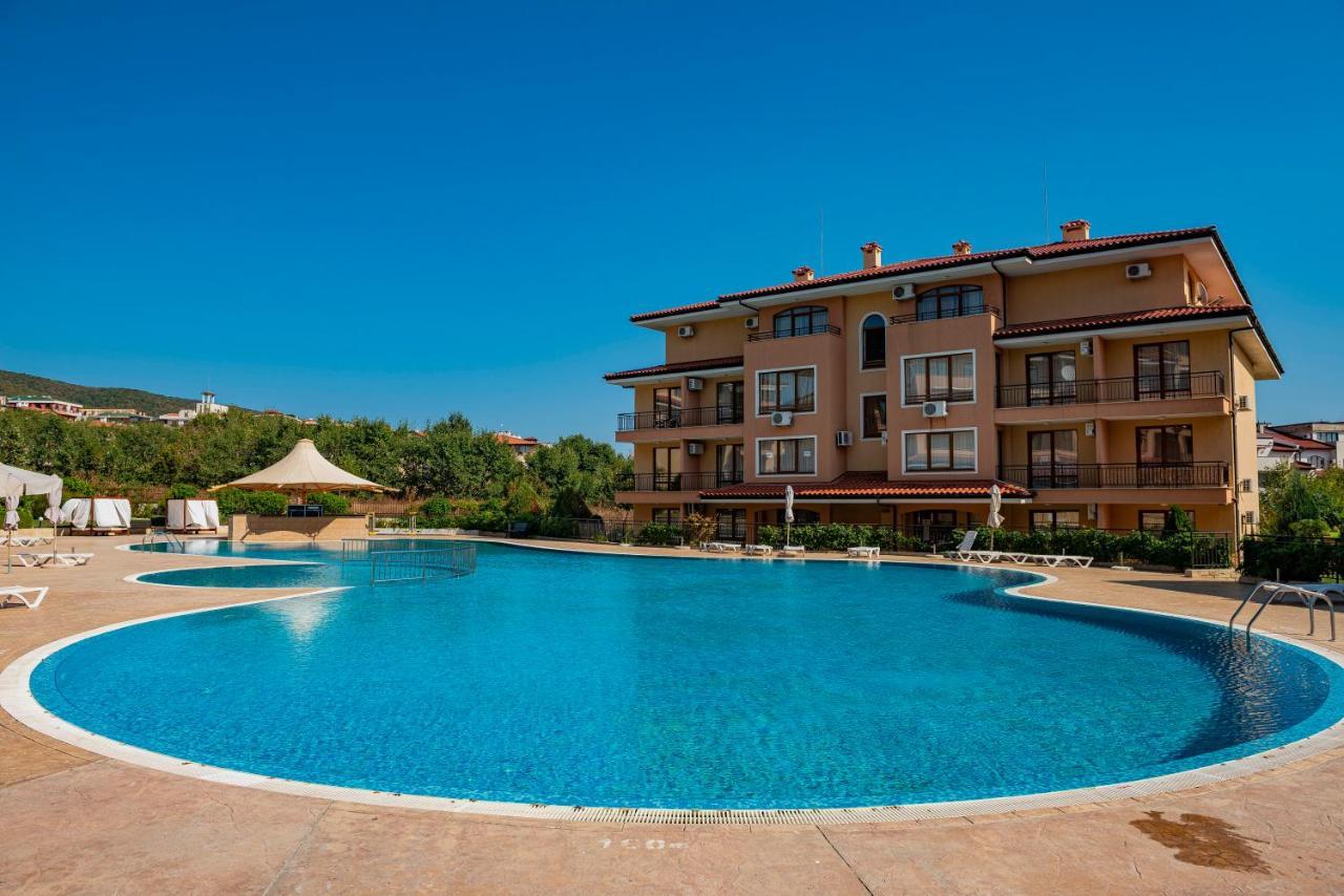 Menada Sky Dreams Apartments Sveti Vlas Ngoại thất bức ảnh