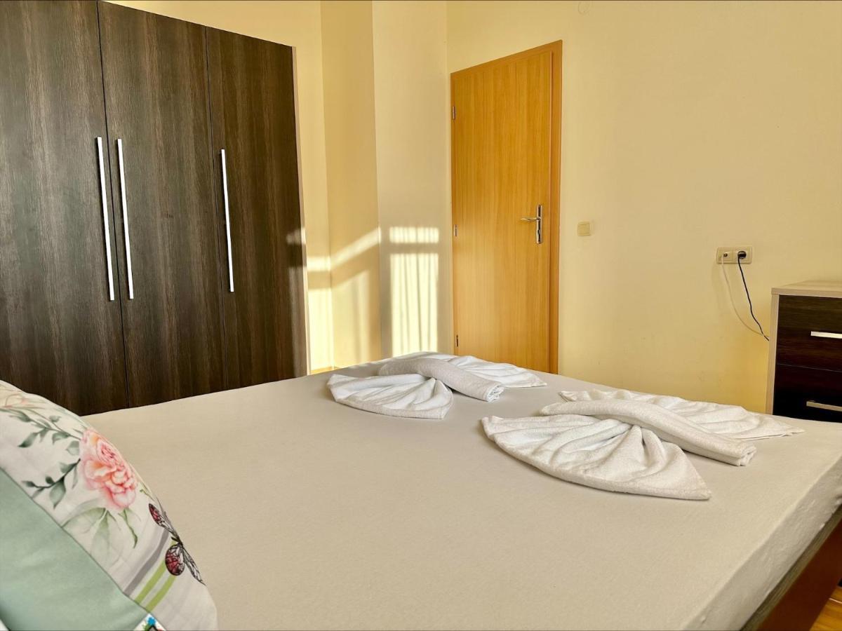 Menada Sky Dreams Apartments Sveti Vlas Ngoại thất bức ảnh