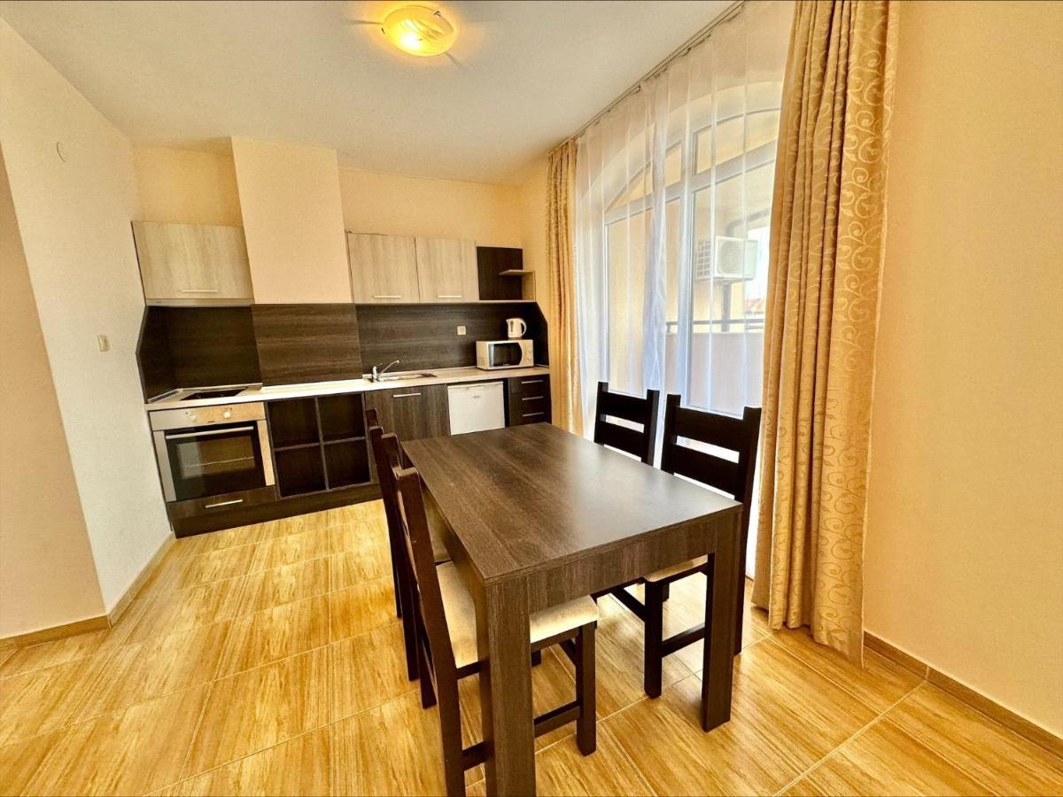 Menada Sky Dreams Apartments Sveti Vlas Ngoại thất bức ảnh